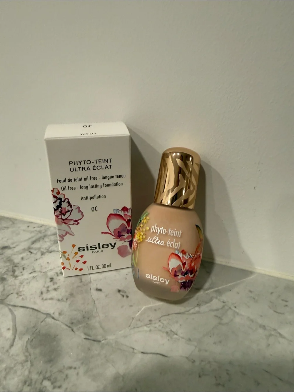 Sisley Phyto-Teint Ultra Éclat Foundation - Vanilla, Gold Cap